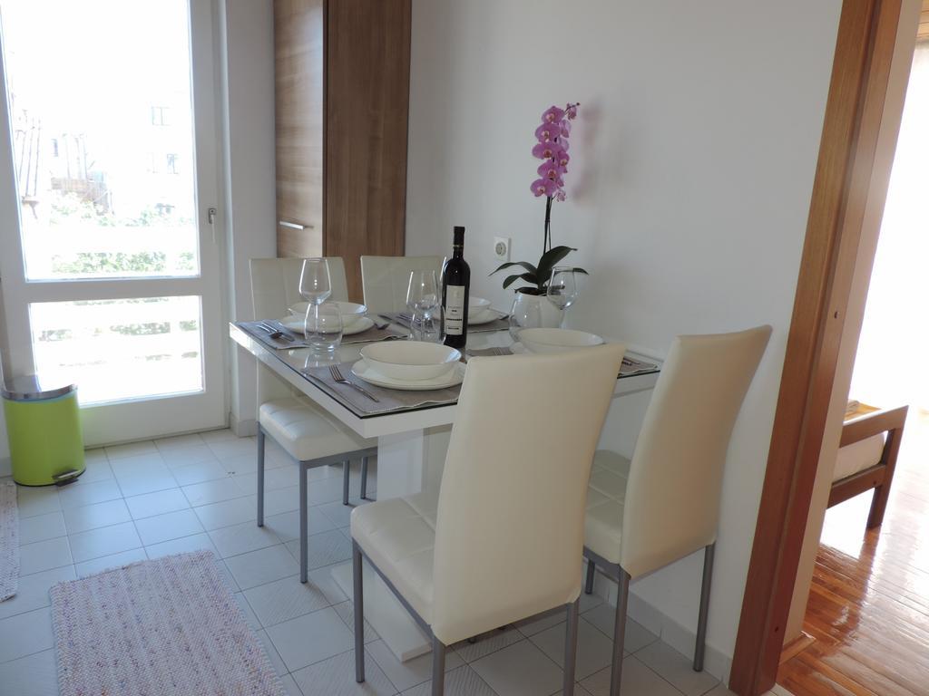 Apartment Vidas โนวาลยา ภายนอก รูปภาพ
